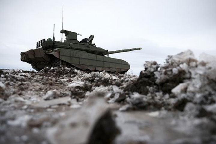 У России почти 4000 бронемашин, готовых дойти до границы с Польшей
