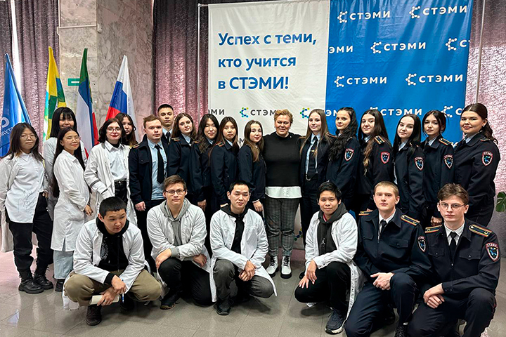 Важность выборов: Ольга Городкова встретилась со студентами СТЭМИ