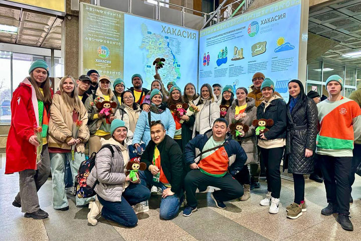 Молодые лидеры Хакасии вернулись со Всемирного фестиваля молодежи