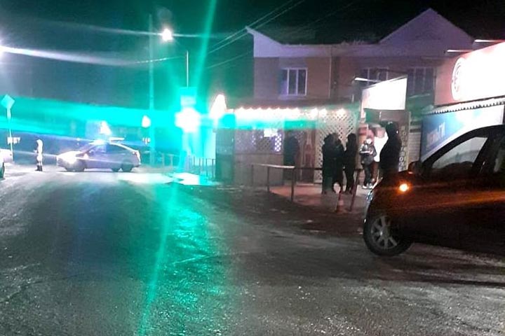 В Аскизе перед 8 Марта пьяная женщина сбила двух пешеходов 