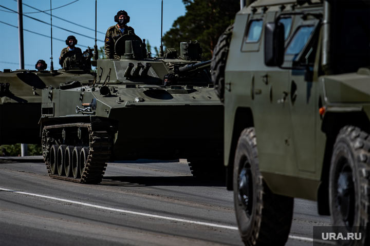 Польша еще думает об отправке миротворцев на Украину