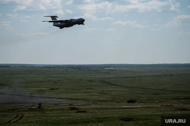 Военный самолет Ил-76 упал в Ивановской области, 15 человек погибли: главное и причины