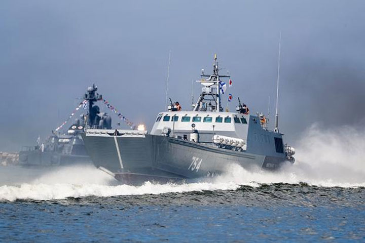 Речной десант: ВМФ РФ намерен форсировать Днепр, для чего обзаводится на нем новой флотилией
