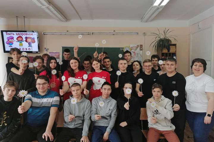 Студенты СТЭМИ возглавили борьбу с туберкулезом на акции «Белая ромашка» 