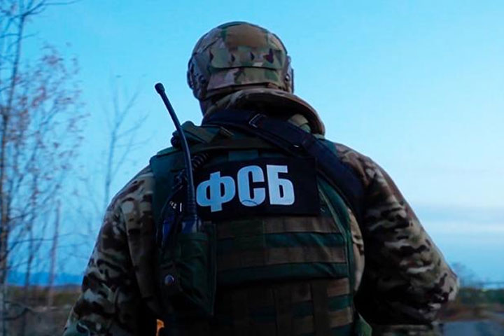 Крым: «Аскер» с большой дороги «упакован» ФСБ. К нему накопилось немало вопросов