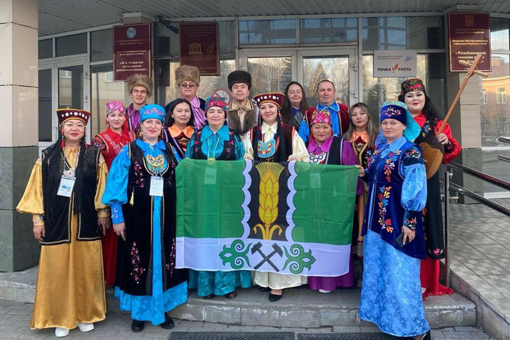 Учителя Аршановской школы заняли призовое место в фестивале «Сибирь многоликая»