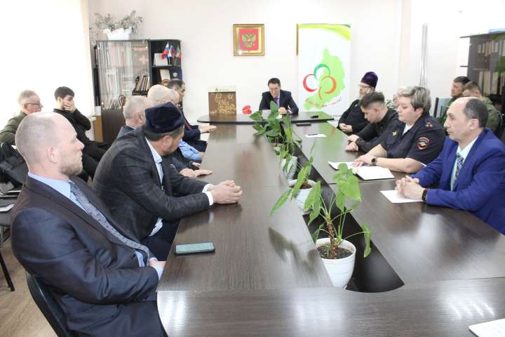 В Хакасии представители религиозных организаций обсудили меры противодействия терроризму