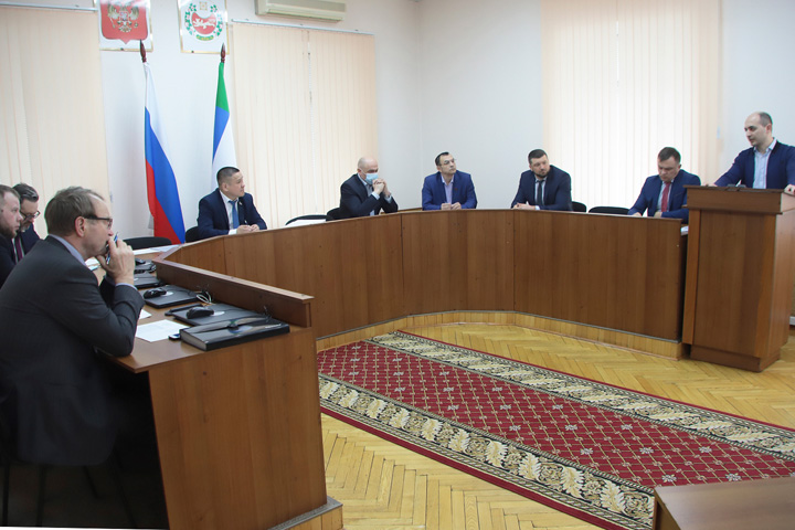 Комитет Василия Шулбаева подготовился к сессии респарламента