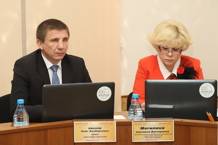 В Хакасии все парламентарии заняли свои места