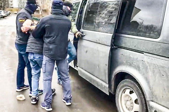 ФСБ сегодня задержала еще троих пособников теракта в «Крокусе»