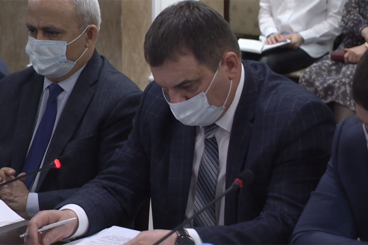 Почему предложения министра Труфанова не встретили поддержки у министра Тугужекова 