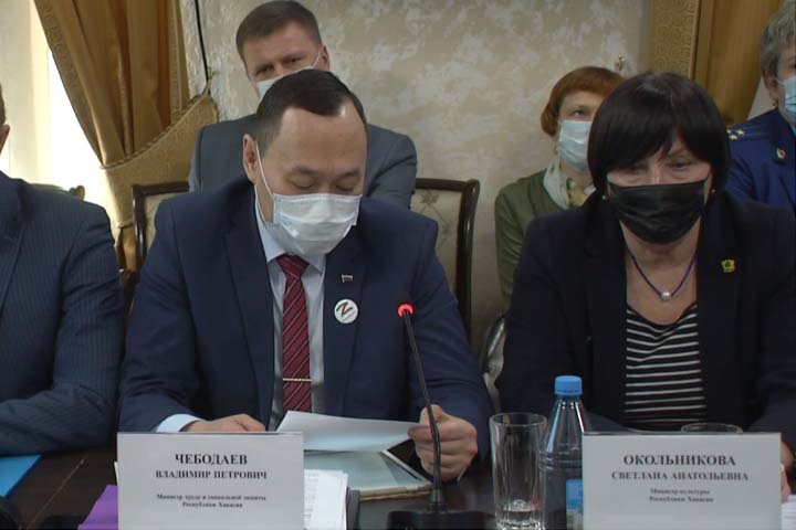 Владимир Чебодаев рассказал о выполнении региональных проектов в Хакасии