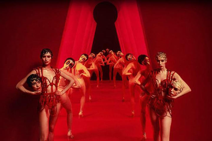 «Сатанинское» шоу в московском театре обернулось скандалом: «На фронт всех причастных!»