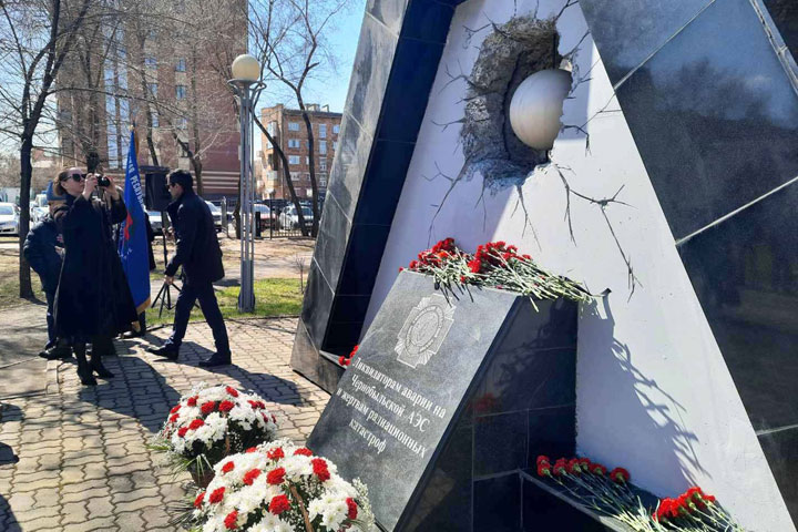 В Хакасии почтили память ликвидаторов аварии на Чернобыльской АЭС