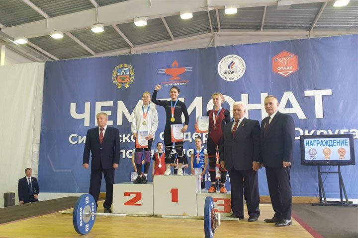 Тяжелоатлеты Хакасии стали победителями и призерами первенства и чемпионата Сибири