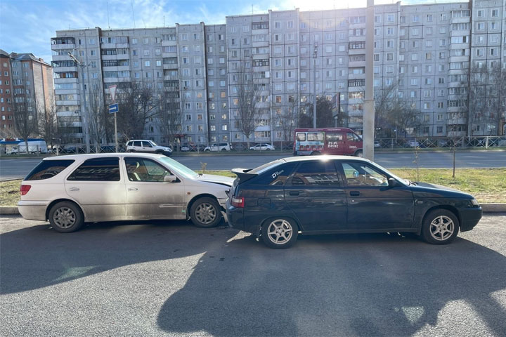 В столице Хакасии пассажирка автомобиля пострадала в ДТП