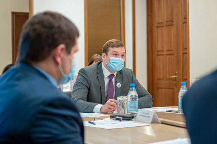 Валентин Коновалов призвал глав МО не допустить повторения пожаров 2015 года 