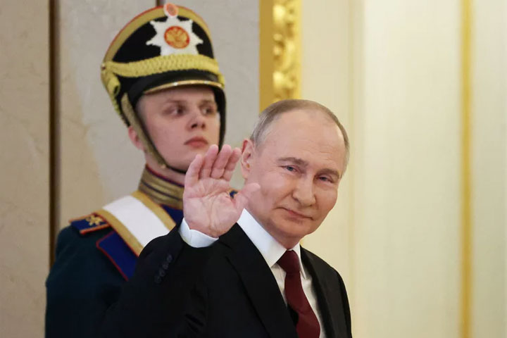 Путин присягнул России, элиты — Путину