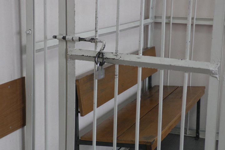В Саяногорске супружескую пару осудили на длительные сроки за закладки