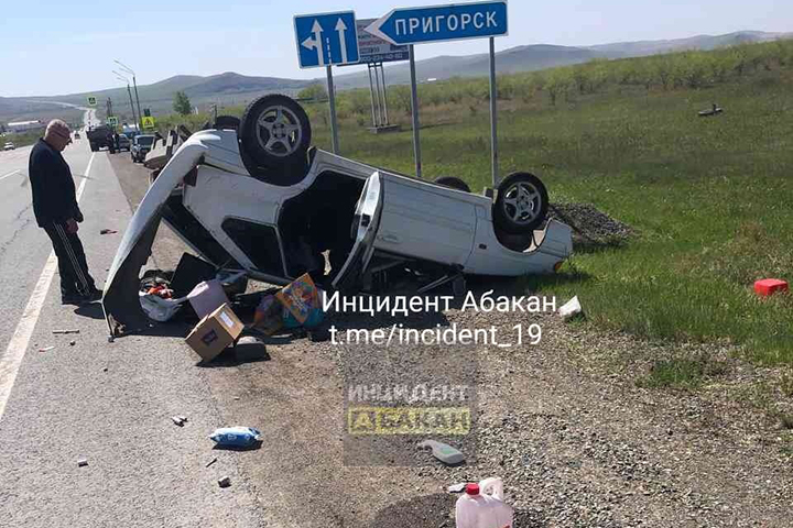Возле Пригорска столкнулись два авто
