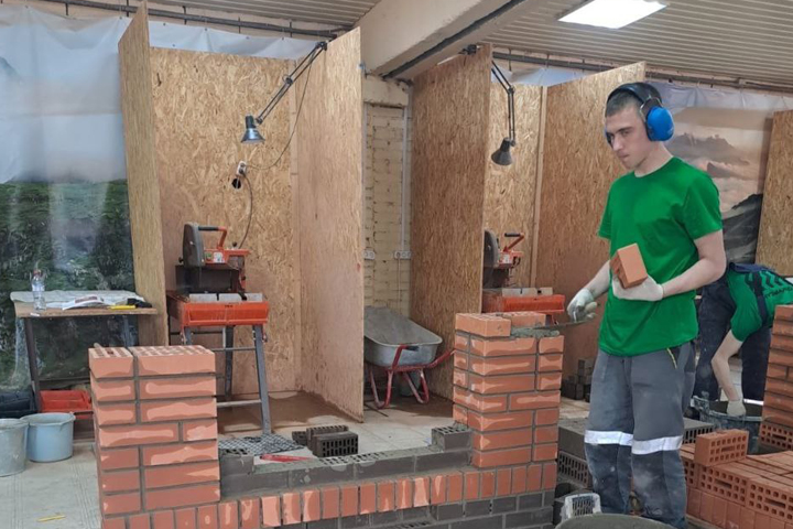 Студент Черногорского горно-строительного техникума представляет Хакасию в Северной Осетии