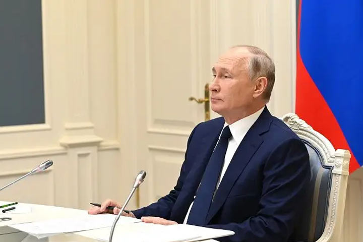 Путин подписал указ о переводе в рубли платежей иностранным кредиторам за самолеты