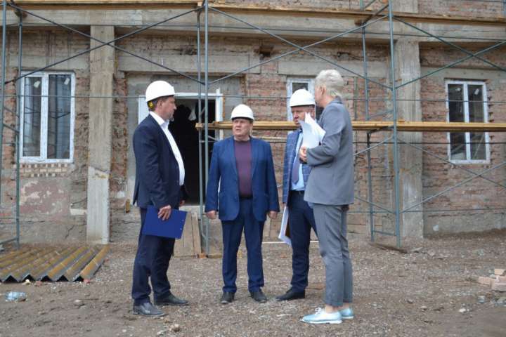 Юрий Курлаев рассказал, как проходит строительство по нацпроектам в Хакасии