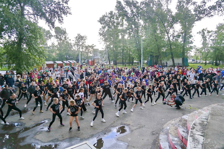 «Спортивная пятница» в Хакасии объединила около тысячи участников
