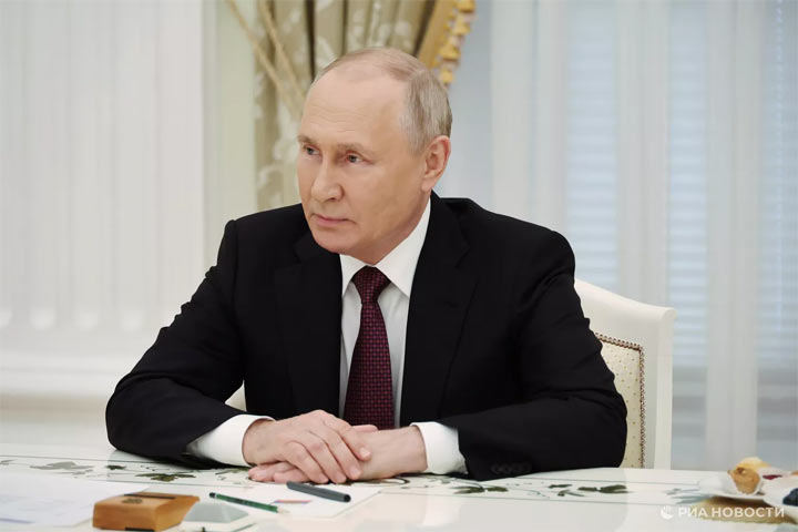 Путин провел совещание с Белоусовым и Герасимовым
