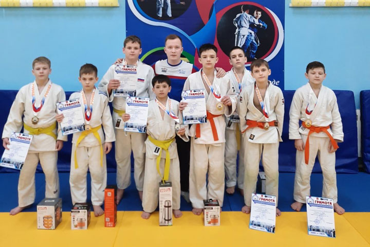 Хакасские дзюдоисты привезли медали с регионального турнира 