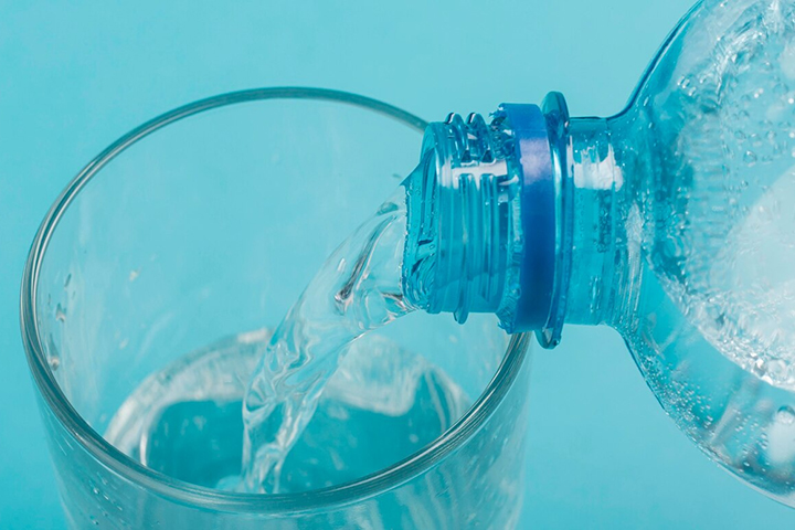 На Тун пайраме предприниматели завышали цену на питьевую воду