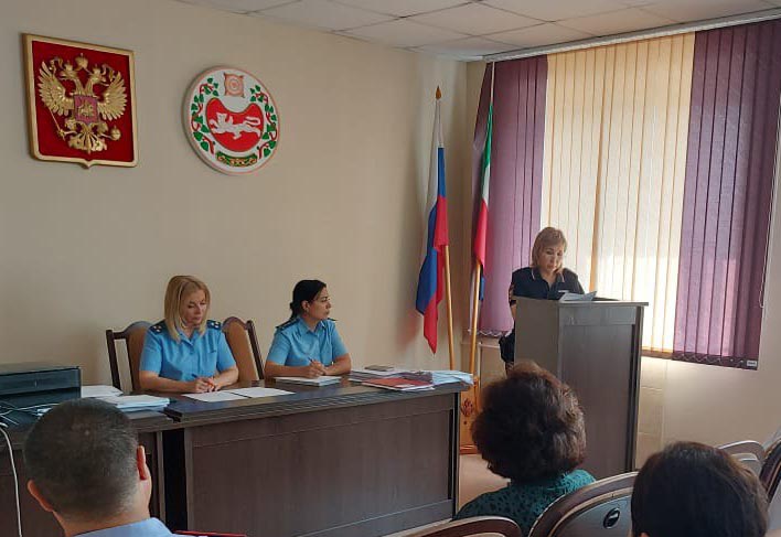 Ольга Благова провела совещание по преступности среди несовершеннолетних