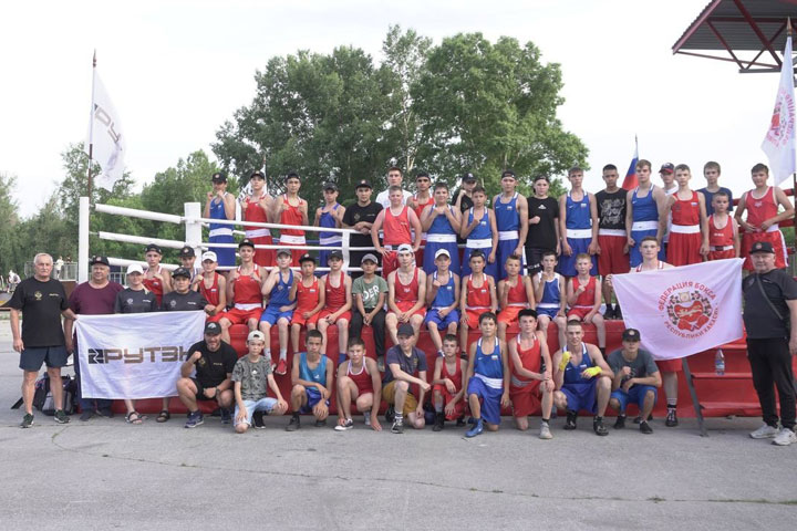 Участников «Спортивной пятницы» в Хакасии ждет открытая тренировка по боксу
