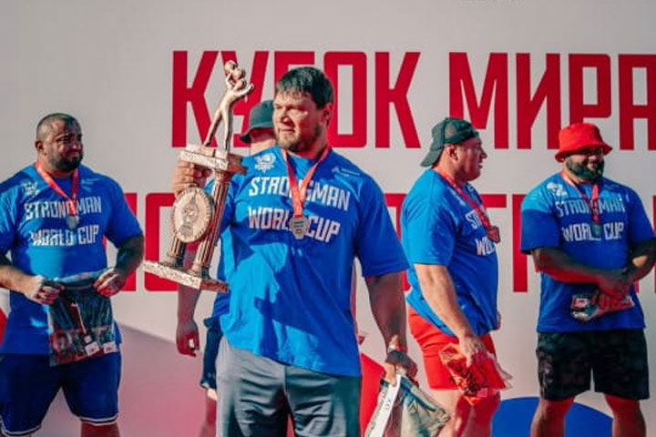 Спортсмен из Хакасии стал бронзовым призером Кубка мира по стронгмену
