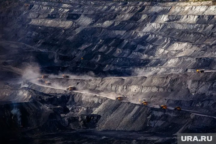 Доля убыточных угольных организаций в РФ превысила 50%