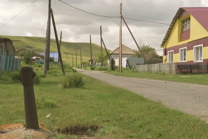 SOS: жители села в Хакасии остались без воды 