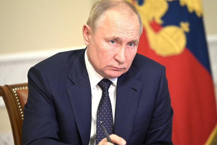 «Ситуация очень сложная»: Путин дал две недели на подготовку к новой волне ковида 