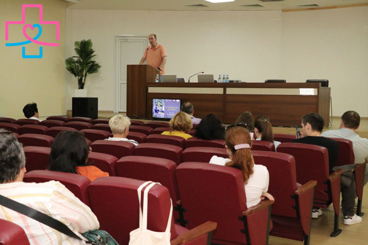 В Абакане открылась конференция для стоматологов Хакасии