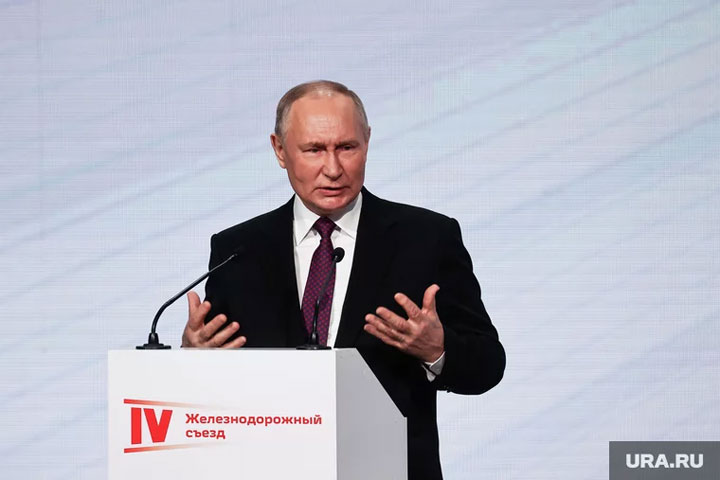 Путин подсказал губернаторам способ избавить свои регионы от долгов