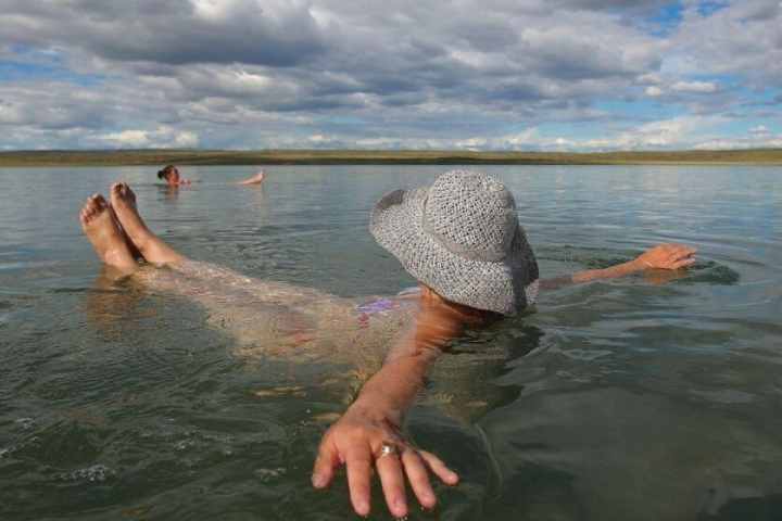 Китайские инвесторы заинтересовались озером Дус-Холь в Туве и «Поднебесьем» в Хакасии