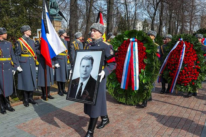 На смерть Жириновского