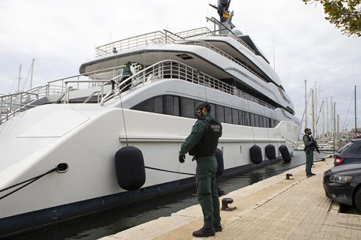 Яхты русских олигархов пропадают на Мальдивах