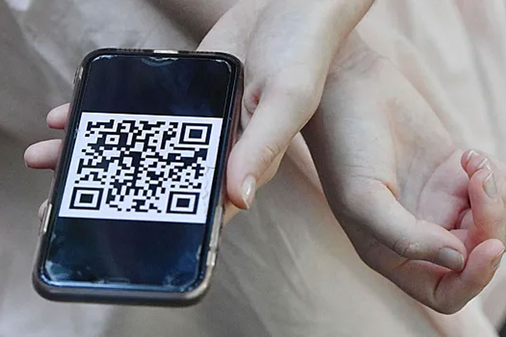 Россиян предупредили о схеме мошенников с QR-кодами