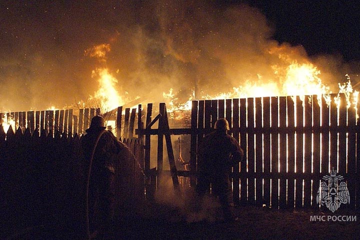 Возле Балыксы сгорел вагончик 