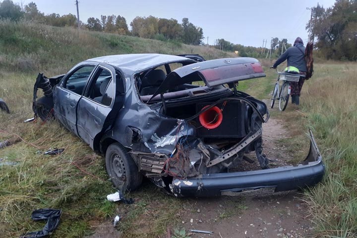 В ДТП на Южной дамбе в Абакане погибла пассажирка авто