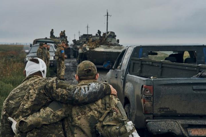 «Дурных нема, воевать не пойдем!»: После Угледара ВСУ погружаются в хаос