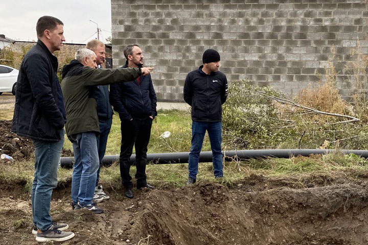 До конца октября в Усть-Абакане планируют достроить новый водопровод