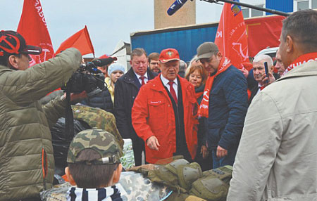 Коммунисты подчеркивают свою оппозиционность