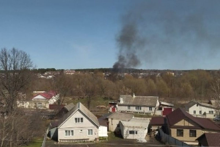 Вертолеты зашли на малой высоте из Украины и обстреляли жилые дома 