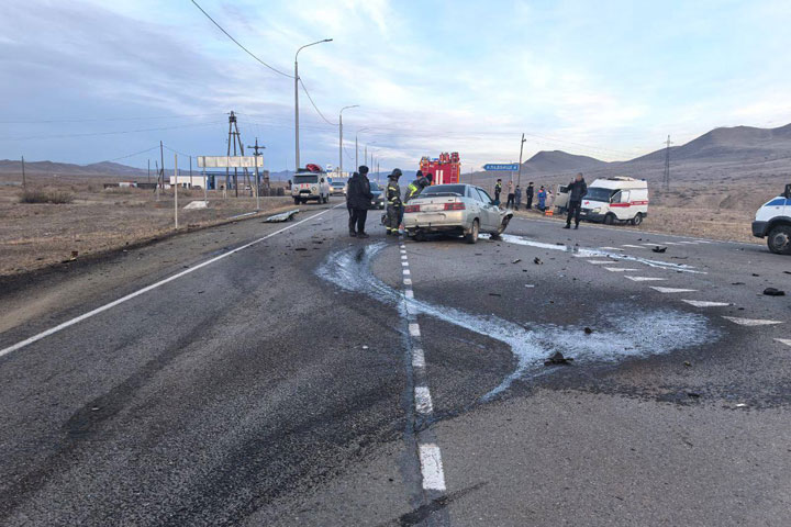 В столкновении двух авто пострадали и водители, и пассажиры